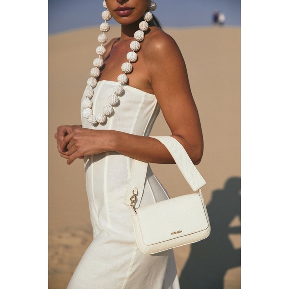 Cult Gaia Damara Shoulder Bag - Picture 2 of 11